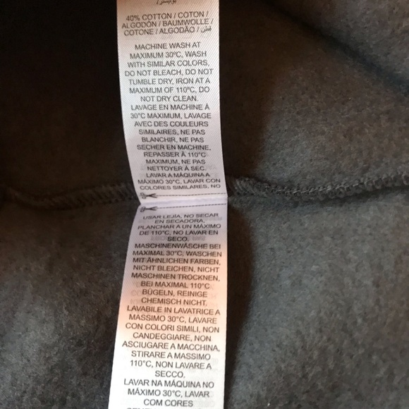 NWT Edikted Women’s Grey Hoodie Size Medium - Picture 9 of 9